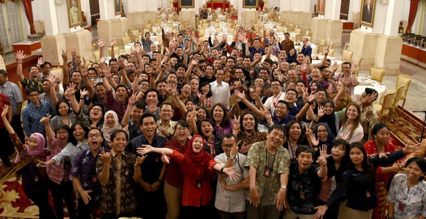 71Makan bersama.jpg